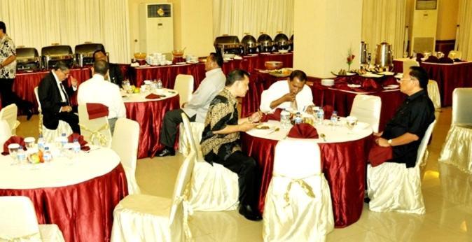 Hotel D'Wangsa Maluku Jakarta Luaran gambar